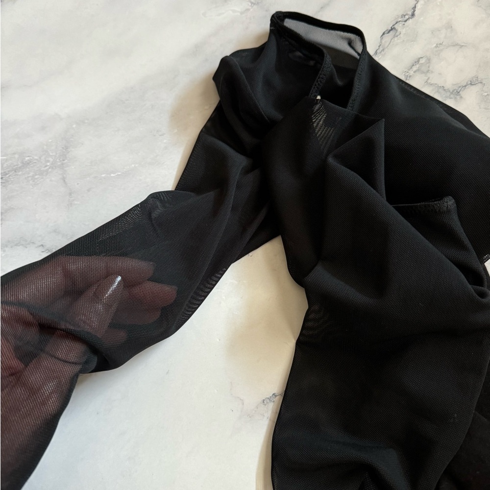 H&M long sleeved mesh top